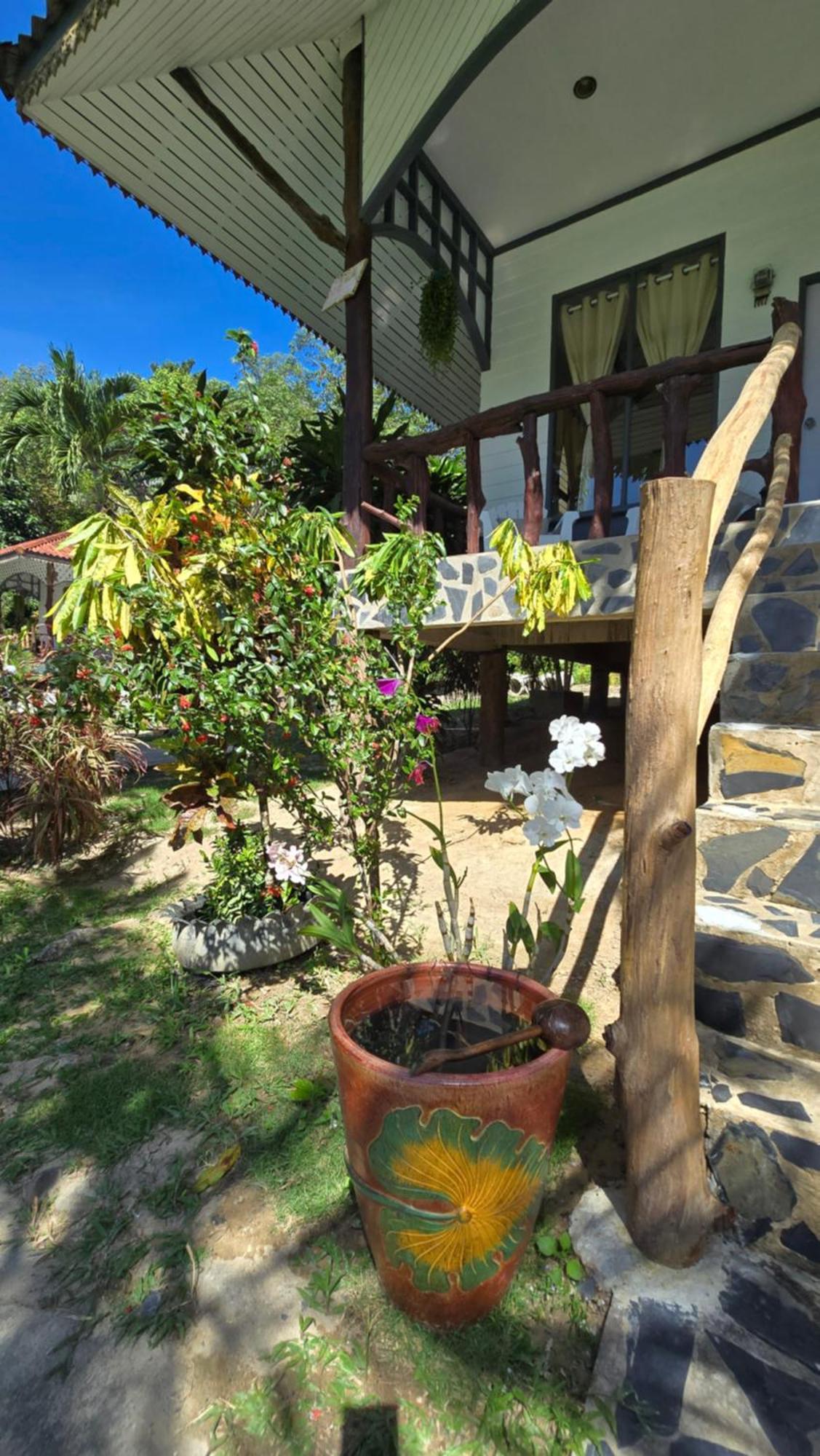 Hotel Koh Kood Garden House Ban Lak Uan Exterior foto